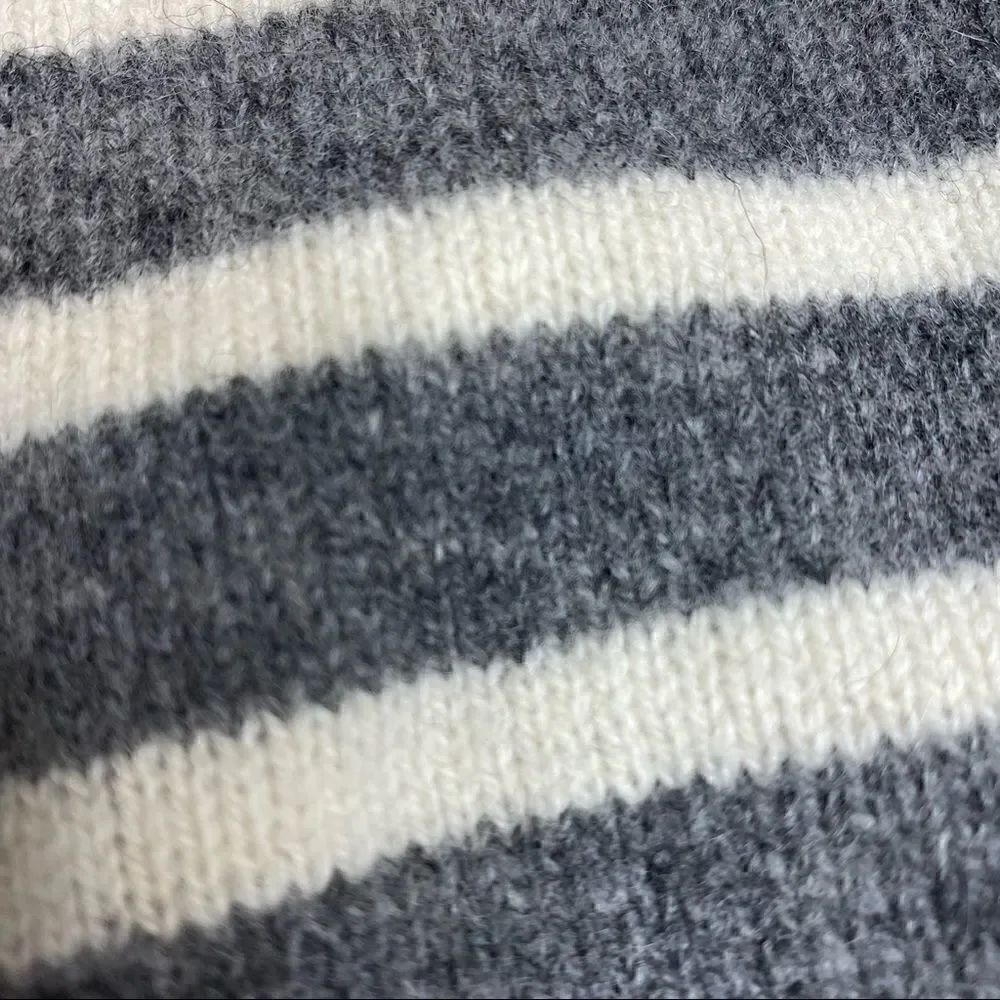 J. Crew Factory gray and white striped lambs wool sweater size L - Picture 12 of 14